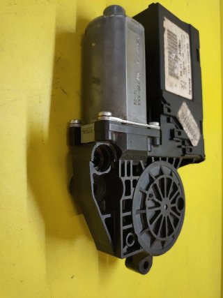 MOTOR ELEVALUNAS DELANTERO IZQUIERDO PEUGEOT 307CC