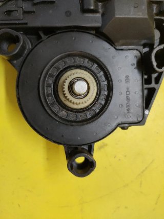 MOTOR ELEVALUNAS DELANTERO IZQUIERDO PEUGEOT 307CC