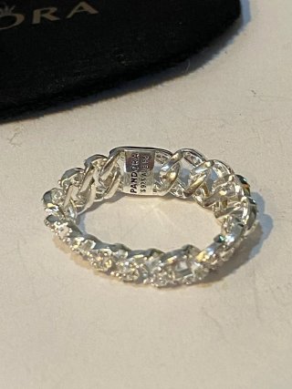 Anillo Pandora talla cincuenta y seis