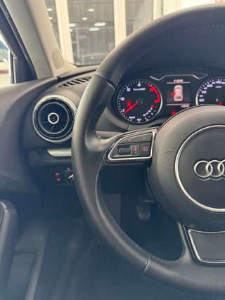 Audi A3 Sportback 1.6 TDI clean d 110CV S line