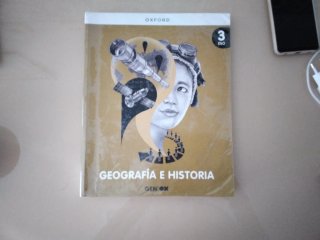Libro de texto Geografía  e Historia