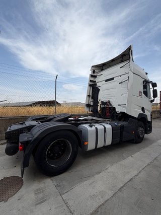 Cabeza Tractora Renault T460