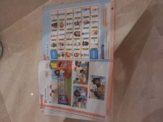 Libro de segundo de Primaria. Activity book inglés