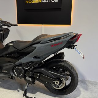 YAMAHA TMAX 530 TECH MAX