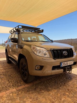 Toyota Land Cruiser 150 2010