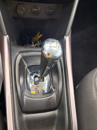 Peugeot 2008 1.6 hdi GARANTÍA TALLER