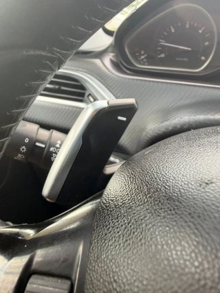 Peugeot 2008 1.6 hdi GARANTÍA TALLER