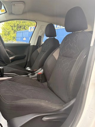 Peugeot 2008 1.6 hdi GARANTÍA TALLER