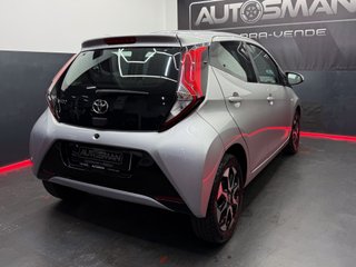 Toyota Aygo 1.0 70 x-play