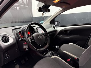 Toyota Aygo 1.0 70 x-play