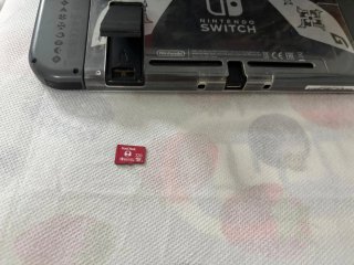 Nintendo Switch + Monster Hunter Rise + extras