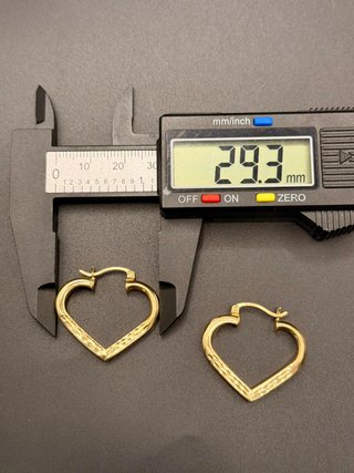 PENDIENTES FORMA DE CORAZON 14K