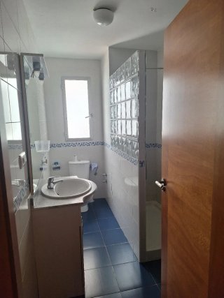 Buscamos 2 compañeras de piso para el curso 26/27.