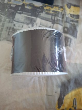 Cinta autoadhesiva de aluminio negro Isover