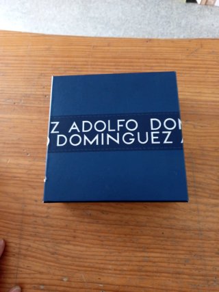 Estuche Perfume clásico de Adolfo dominguez 75ml