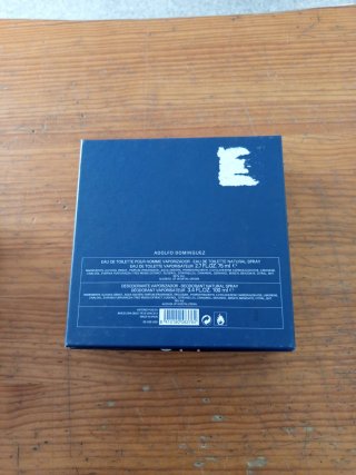 Estuche Perfume clásico de Adolfo dominguez 75ml
