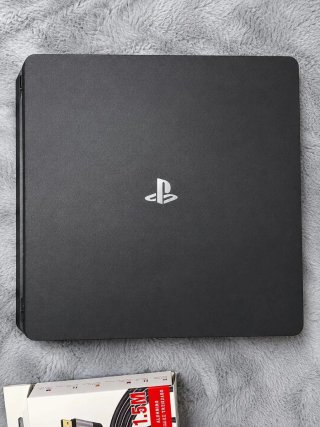Play 4 slim