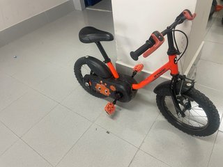 Bicicleta infantil Btwin en buen estado.