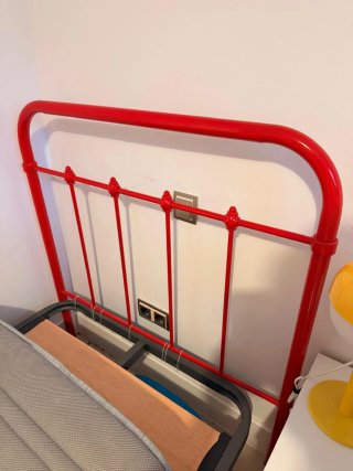 Cama de 90x190, cabecero, somier y colchón