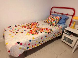 Cama de 90x190, cabecero, somier y colchón