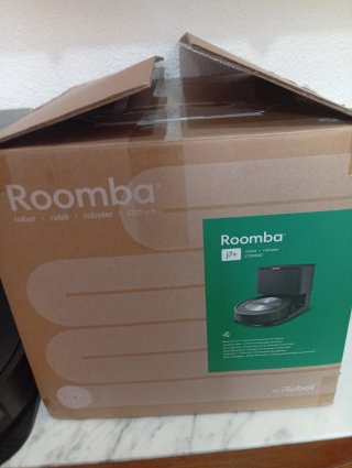 Roomba j7 + AVERIADA