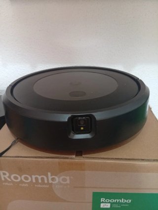 Roomba j7 + AVERIADA