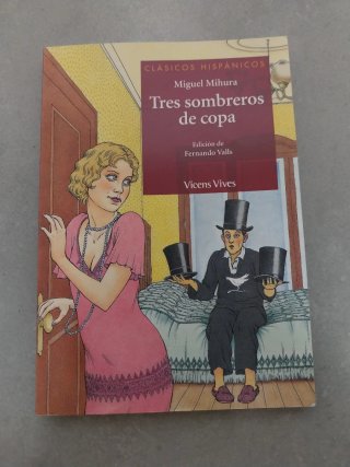 Tres sombreros de copa