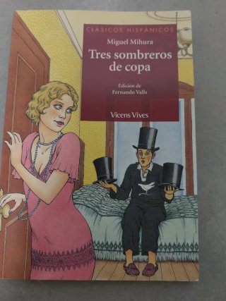 Tres sombreros de copa