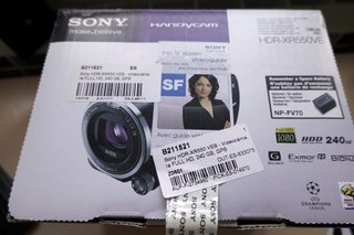 Cámara de Video Sony HDR-XR550ME