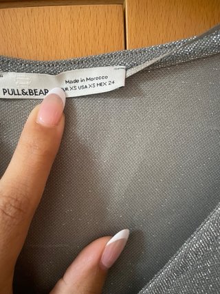 REGALO OTROS Camiseta gris fiesta Pull&Bear XS