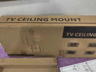Soporte metálico TV de techo