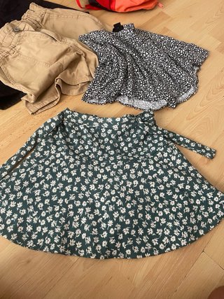 Lote faldas pantalon y pantalones