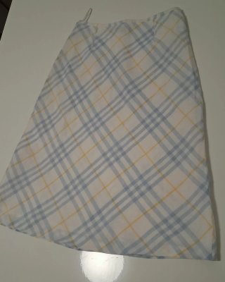 Falda Burberry talla 40