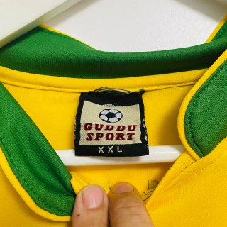 CAMISETA BRASIL RONALDINHO Nº10 – UNA JOYA PARA LO