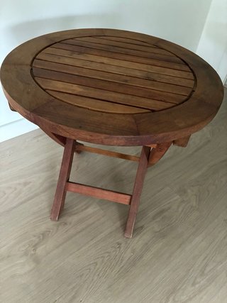 Mesa auxiliar de Teca