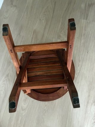 Mesa auxiliar de Teca