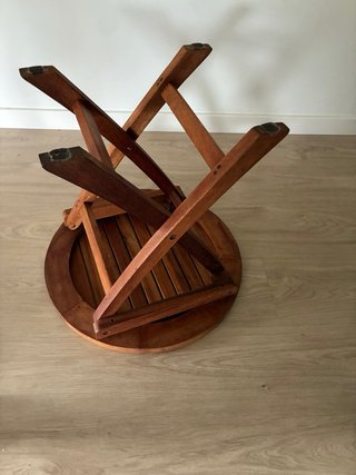 Mesa auxiliar de Teca