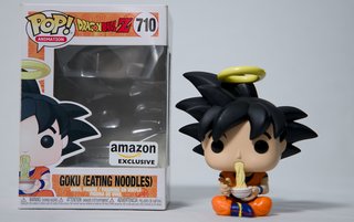 Funko Pop Goku Comiendo Fideos 710 Exclusivo Amazo