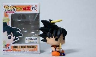Funko Pop Goku Comiendo Fideos 710 Exclusivo Amazo