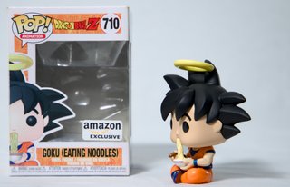 Funko Pop Goku Comiendo Fideos 710 Exclusivo Amazo