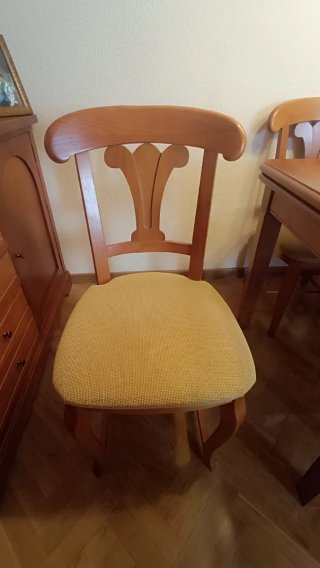 Mesa comedor extensible maciza cerezo y 6 sillas