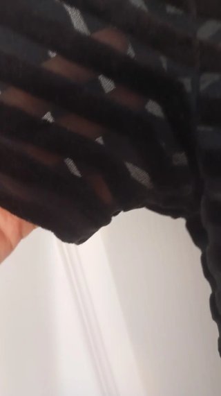 Jersey negro de manga corta. Talla M