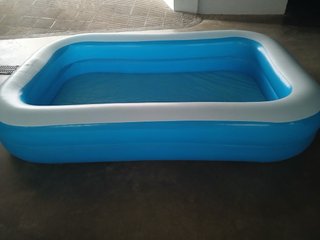 Piscina azul
