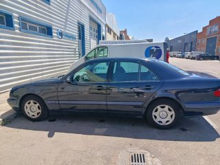 Mercedes-Benz Clase E 2000