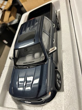 Chevrolet Silverado 1/18 Gt Spirit