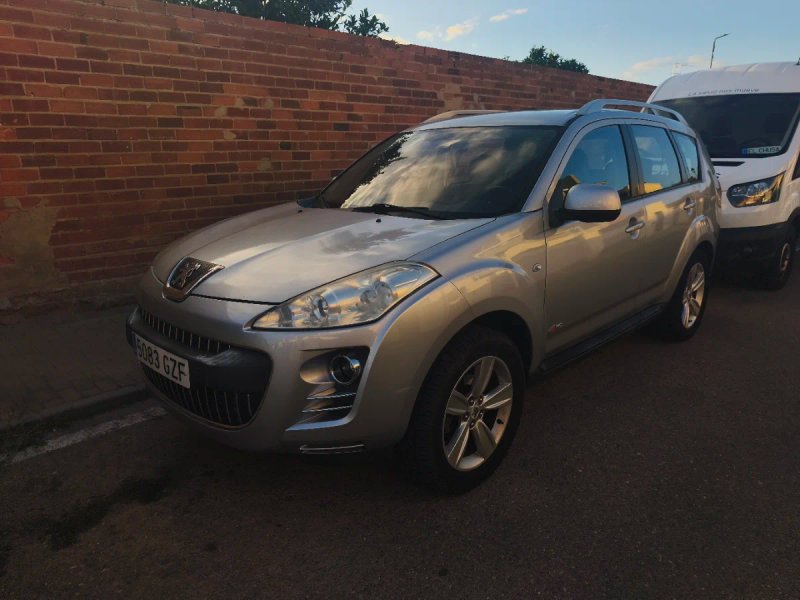 Peugeot 4007 2011 - foto 1