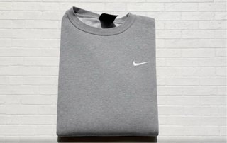 Sudadera Nike gris