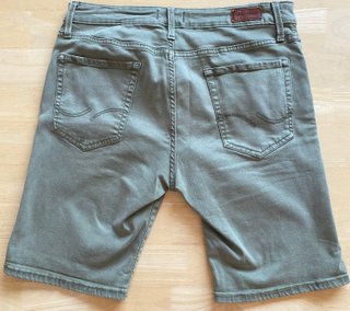 Lote 3 pantalones cortos. Vaqueros. Talla M