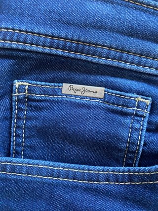 Lote 3 pantalones cortos. Vaqueros. Talla M