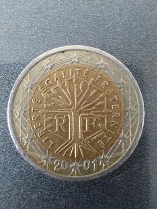 Moneda de dos euros francesa con error